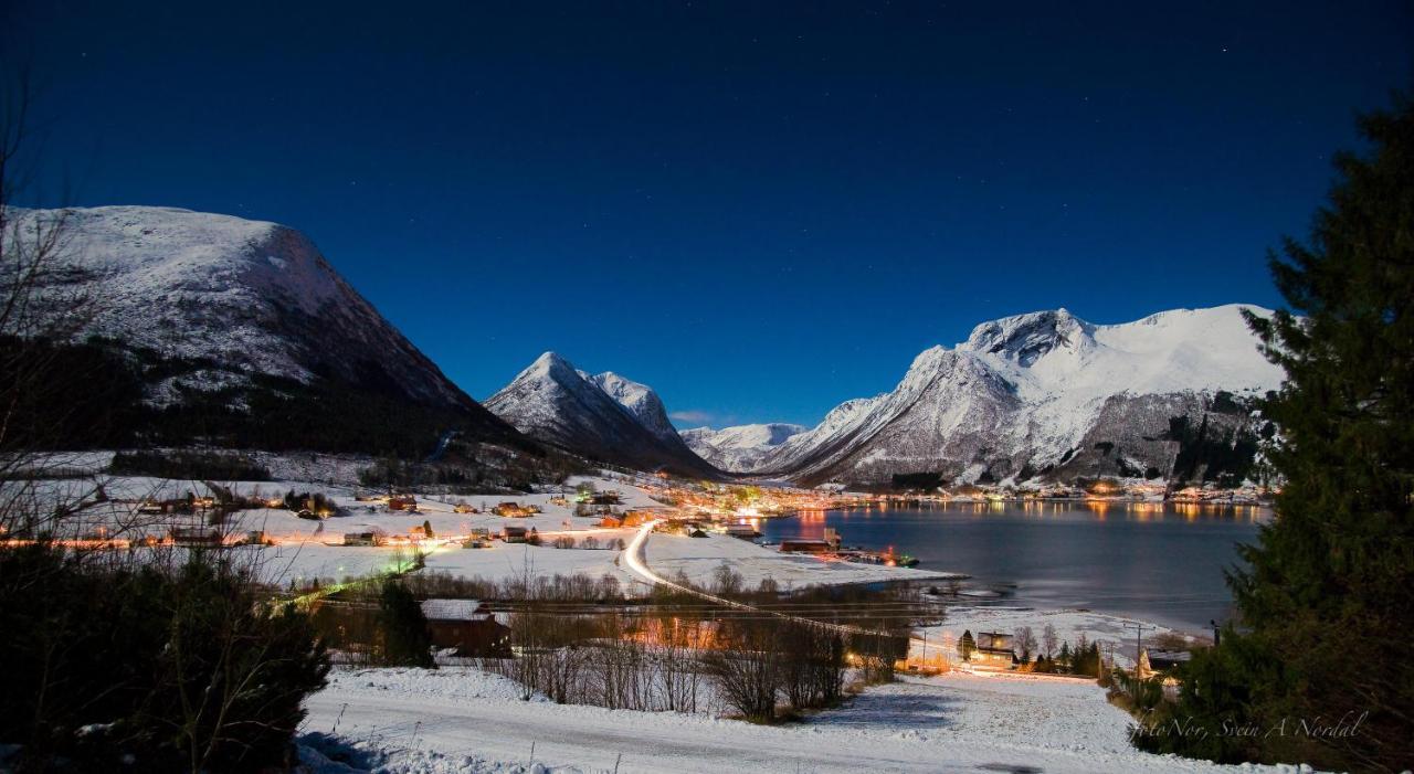 Troll Fjordhytter Syvde Esterno foto